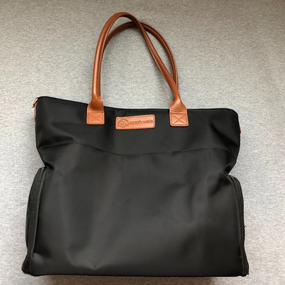 Sarah Wells Abby Black Pump Bag